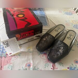 ICON Mules